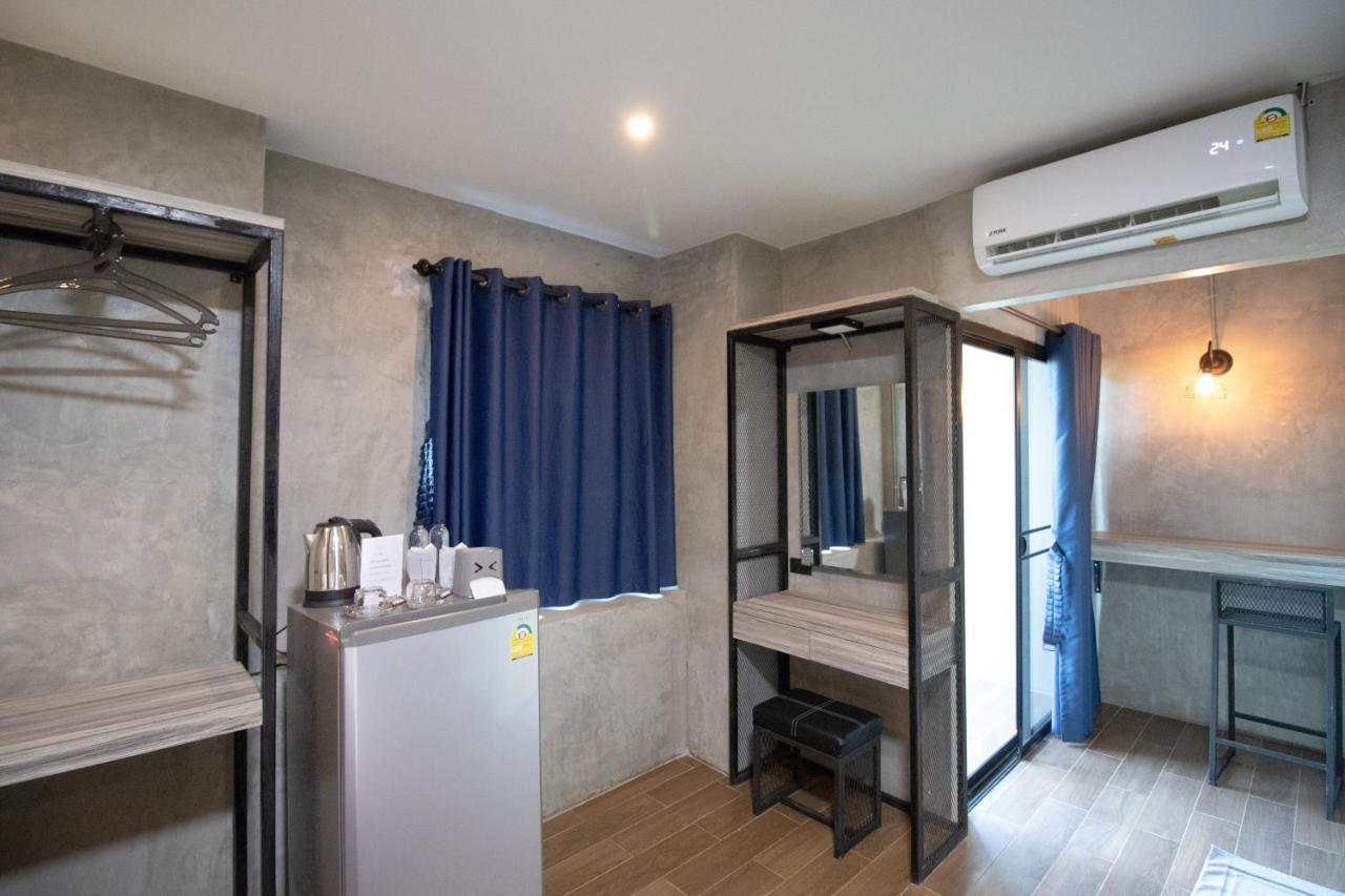Rabbit Hotel Phimai Bagian luar foto